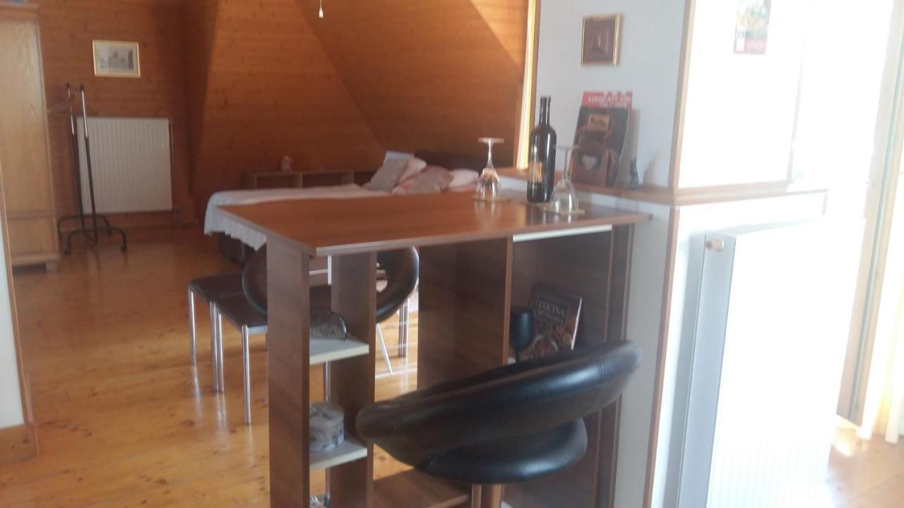 אגר Komfort Apartman מראה חיצוני תמונה