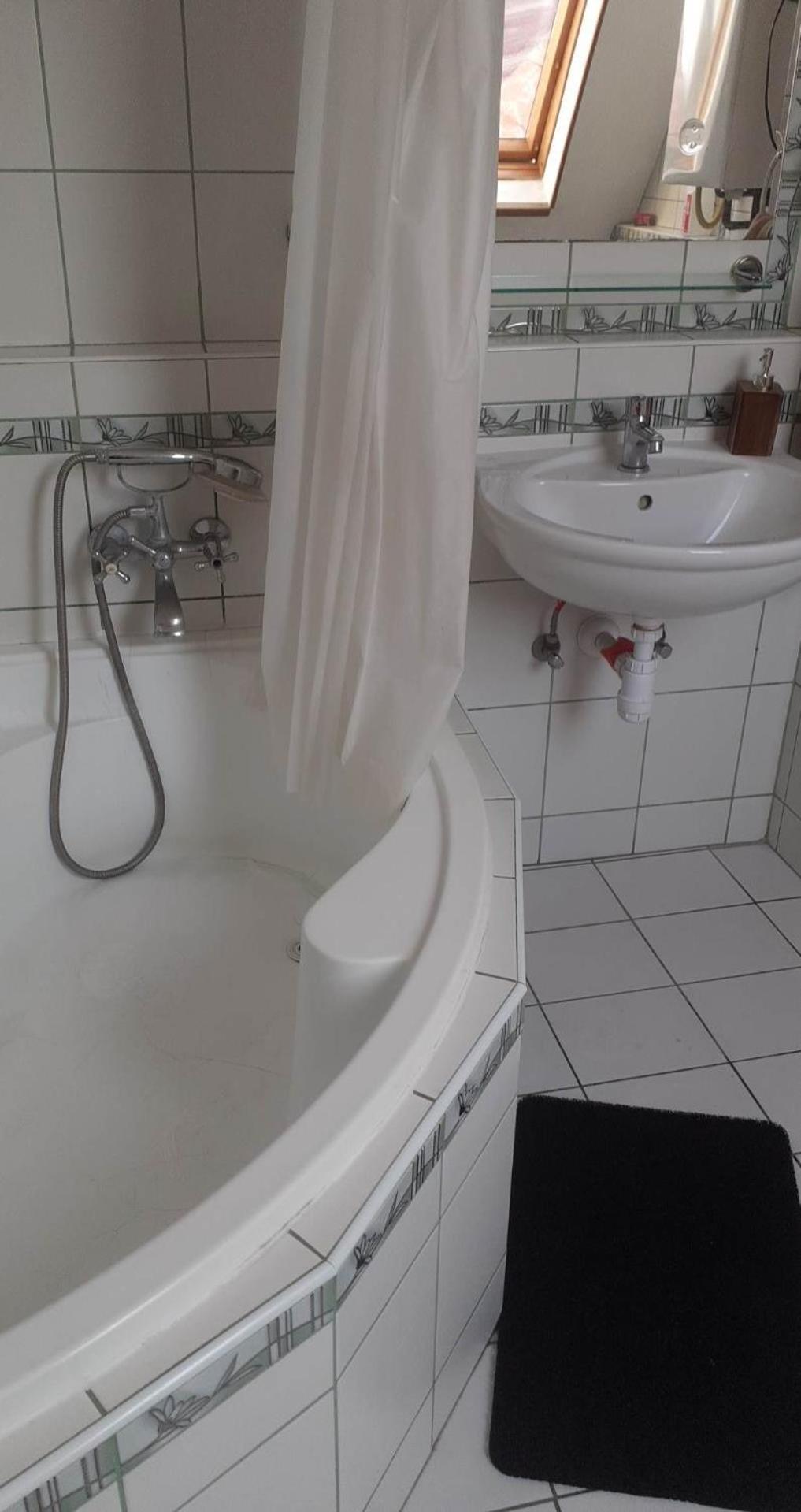 אגר Komfort Apartman מראה חיצוני תמונה