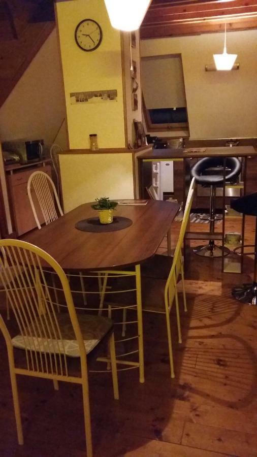 אגר Komfort Apartman מראה חיצוני תמונה